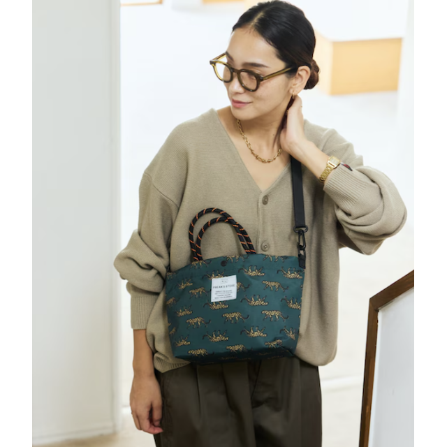 KiU× FREAK'S STORE 防水雙向手提迷你包