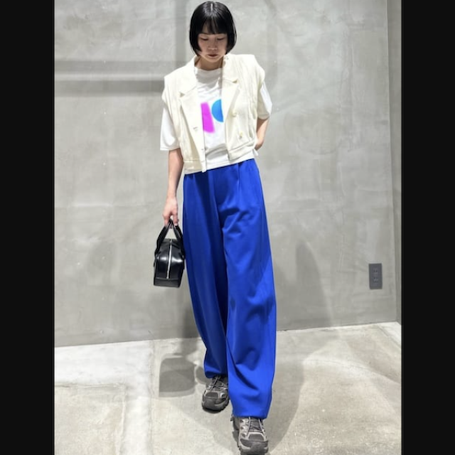 -Sale- HeRIN.CYE Collar cut tops   (售完為止)