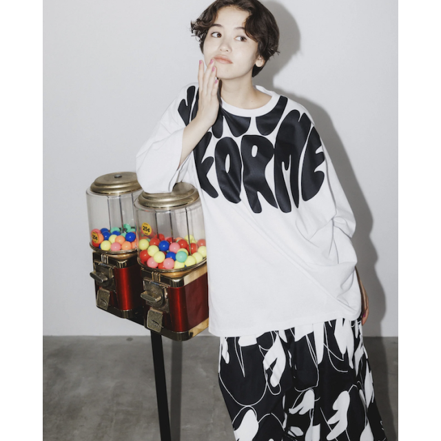 nunuforme 腦印花短袖