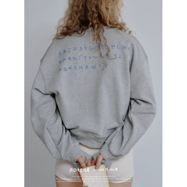 NOKCHA × MOMO alphabet sweat pullove