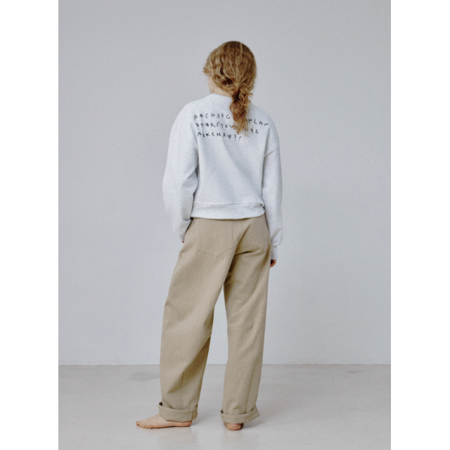 NOKCHA × MOMO alphabet sweat pullove